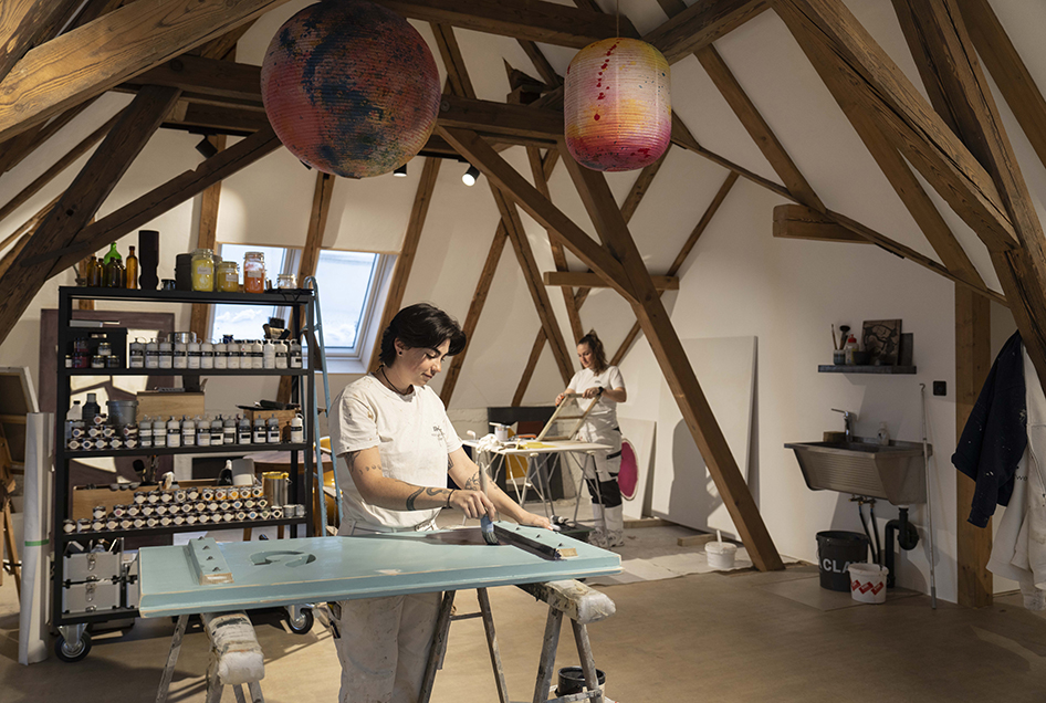 https://malerhandwerkkeller.ch/wp-content/uploads/2026/03/MHK_atelier_mk_04.jpg